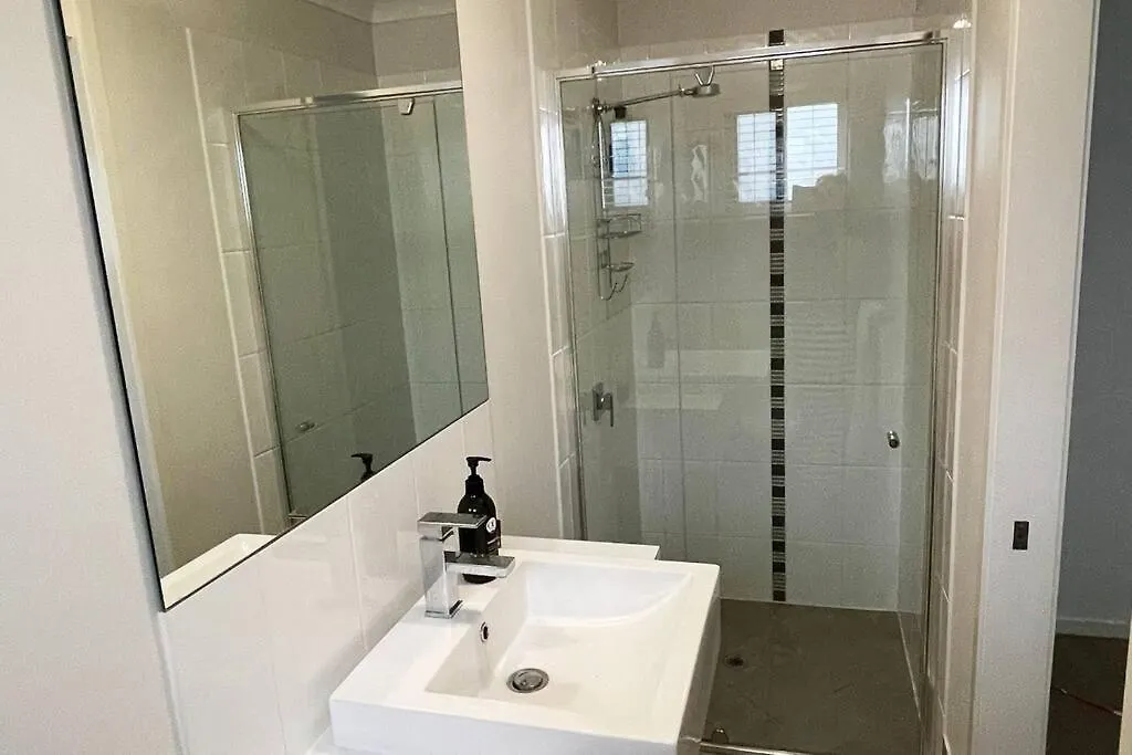 Large And Stylish Townhouse In Chic Area Apartment Brisbane
