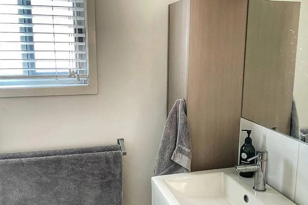 Large And Stylish Townhouse In Chic Area Apartment Brisbane